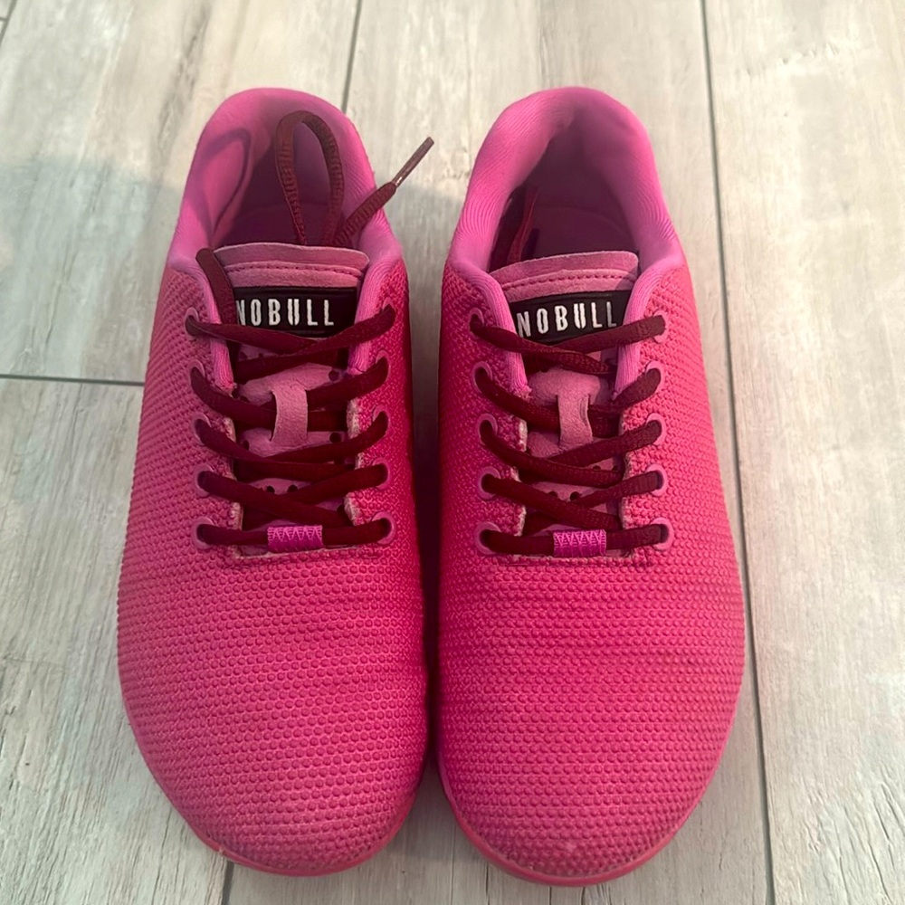 Nobull size 7 women’s. Pink with burgundy shoelaces